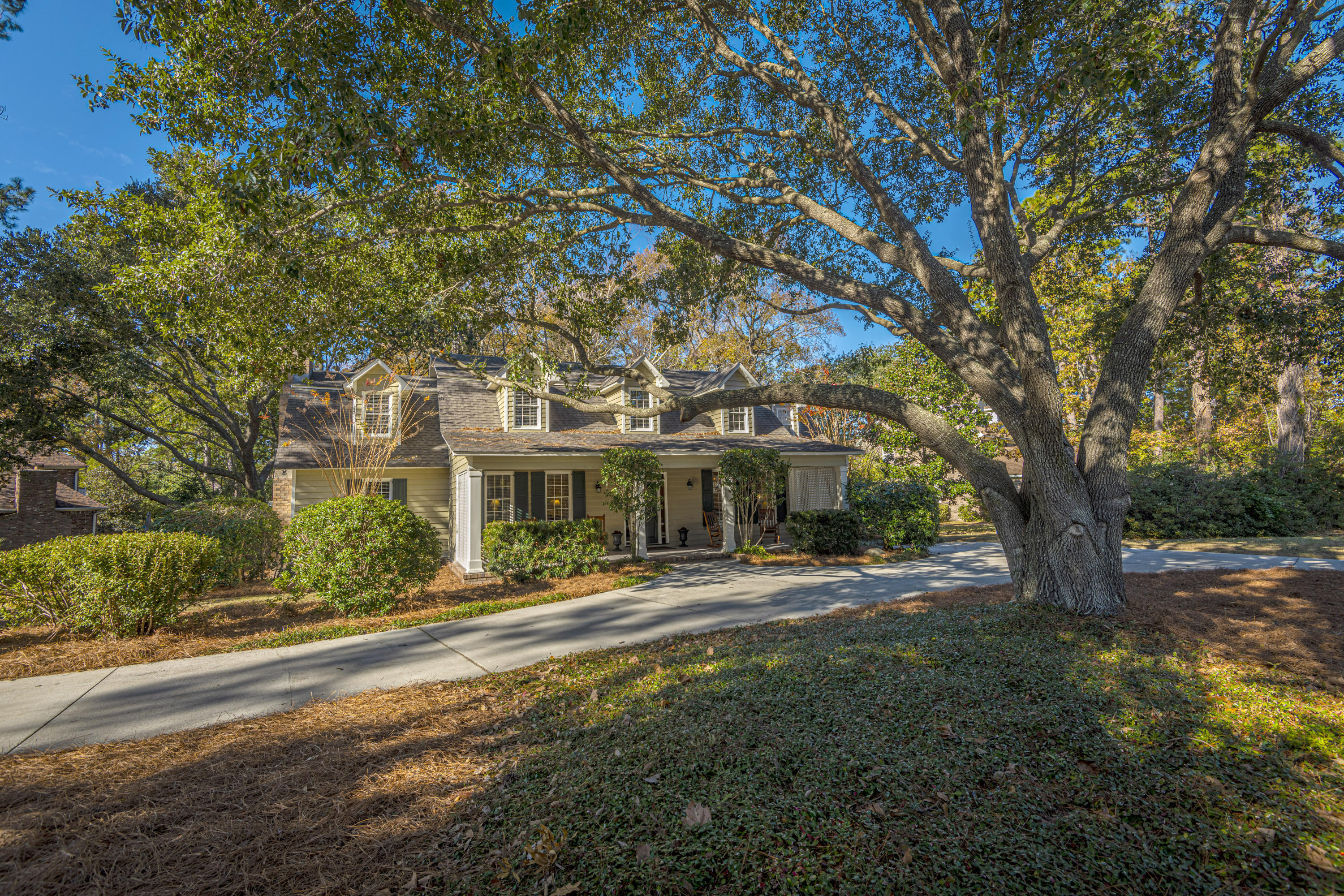 1164 Farm Quarter Road Mount Pleasant, SC 29464 - Photo 4 of 58 DSC_0069