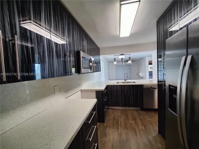 $3,000 | 5201 Southwest 31st Avenue, Unit 102, Dania Beach, FL 33312
