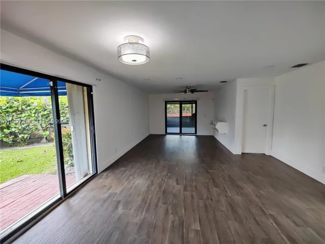 $3,000 | 5201 Southwest 31st Avenue, Unit 102, Dania Beach, FL 33312