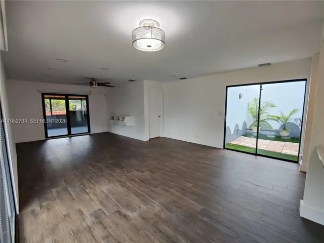 $3,000 | 5201 Southwest 31st Avenue, Unit 102, Dania Beach, FL 33312