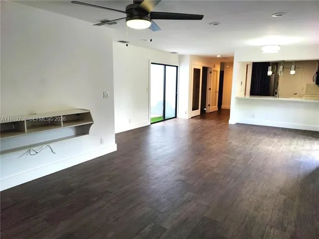 $3,000 | 5201 Southwest 31st Avenue, Unit 102, Dania Beach, FL 33312