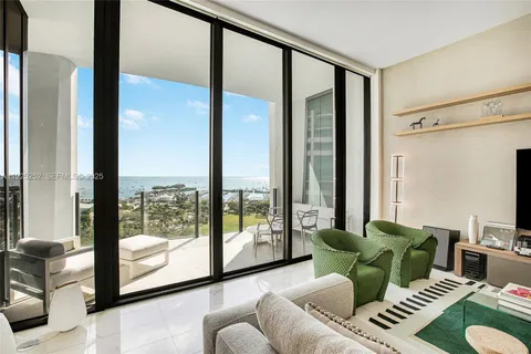 $4,800,000 | 2821 South Bayshore Drive, Unit 15C, Miami, FL 33133