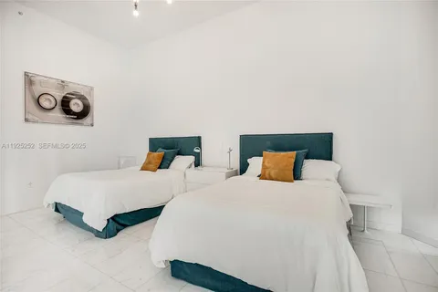 $4,800,000 | 2821 South Bayshore Drive, Unit 15C, Miami, FL 33133