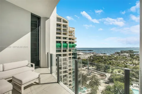 $4,800,000 | 2821 South Bayshore Drive, Unit 15C, Miami, FL 33133