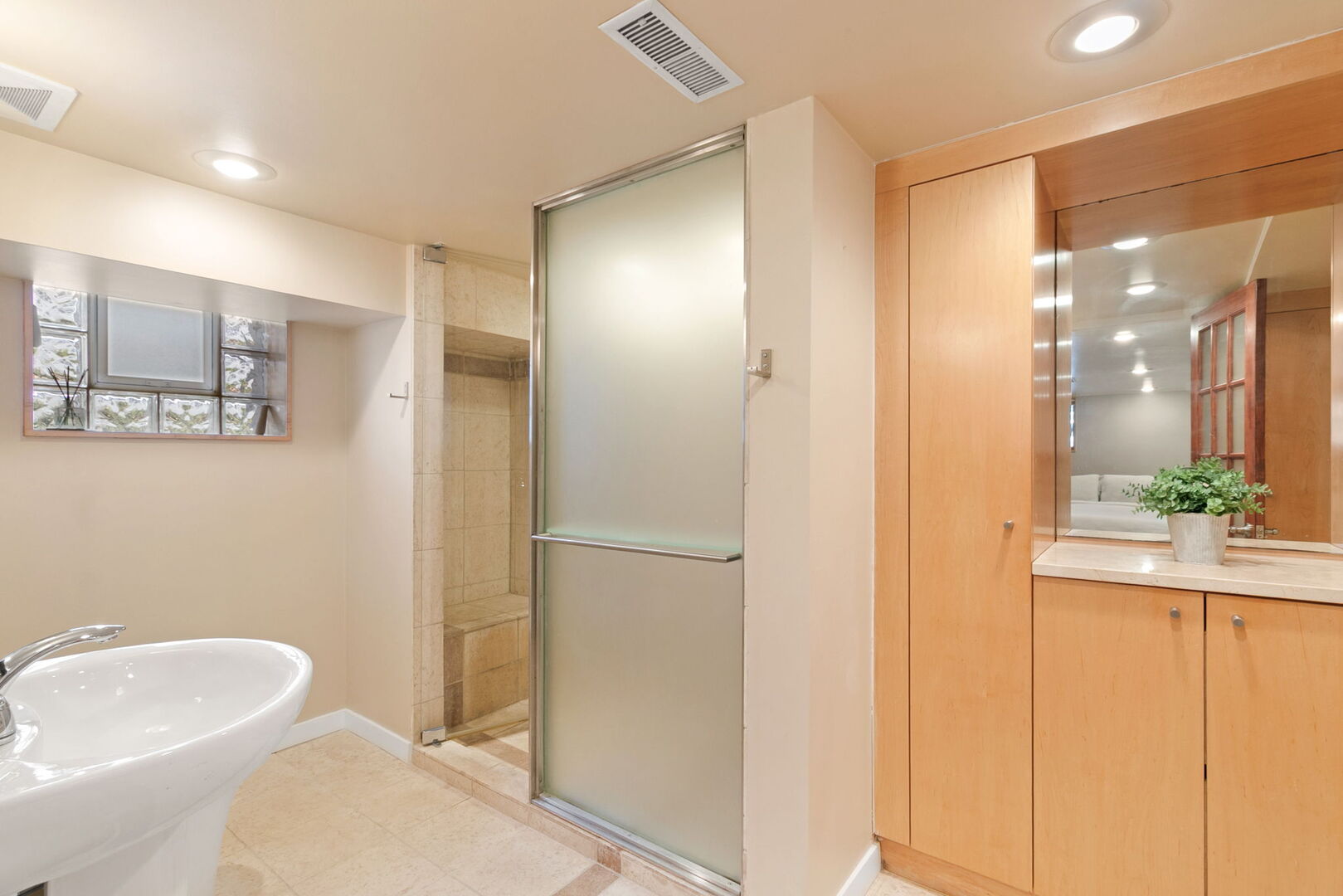 248 Gage Road Riverside, IL 60546 - Photo 14 of 28 a bathroom with a sink toilet and shower