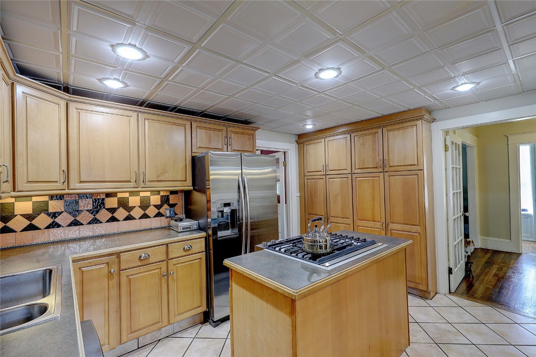 24 Ray Street Providence, RI 02906 - Photo 18 of 43 Gallery Image 18