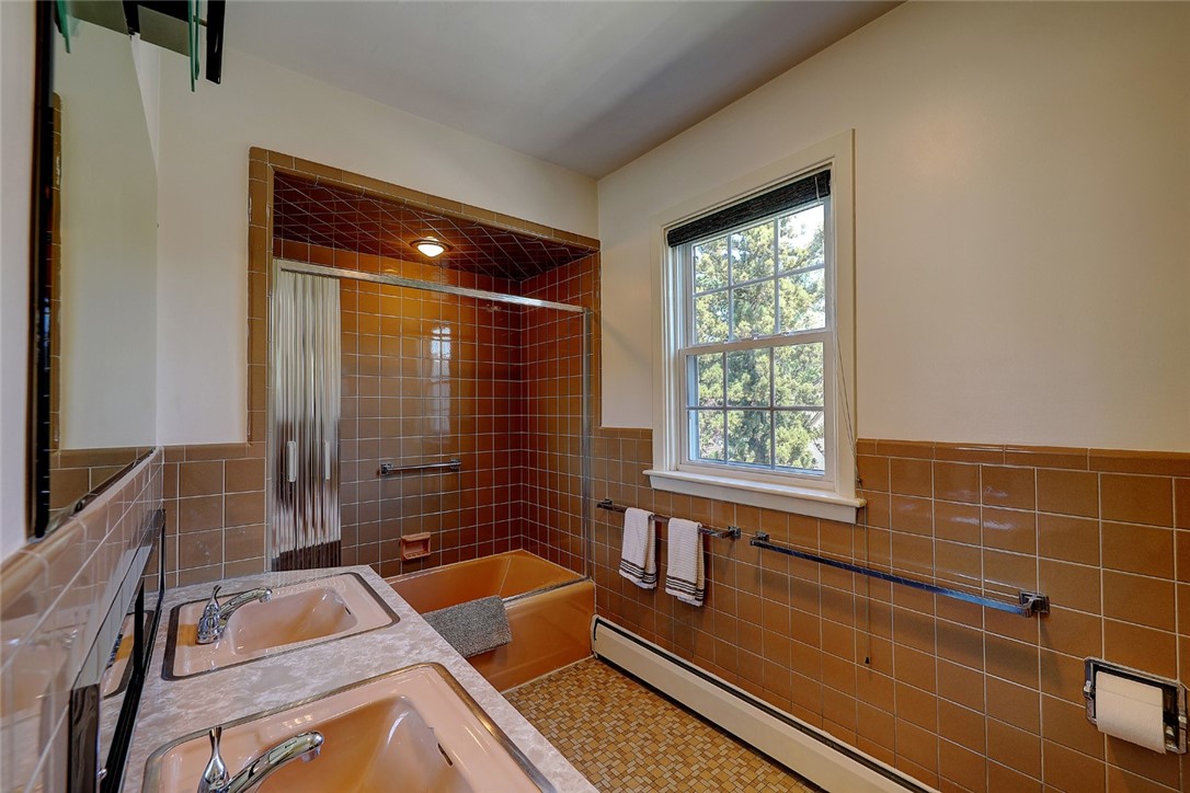 24 Ray Street Providence, RI 02906 - Photo 36 of 43 Gallery Image 36