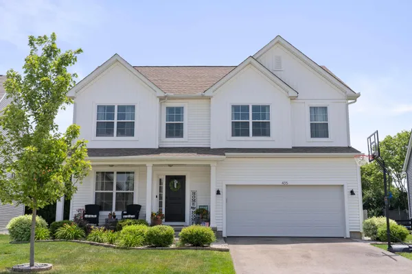 $479,900 | 435 Oakland Hills Loop, Commercial Point, OH 43116