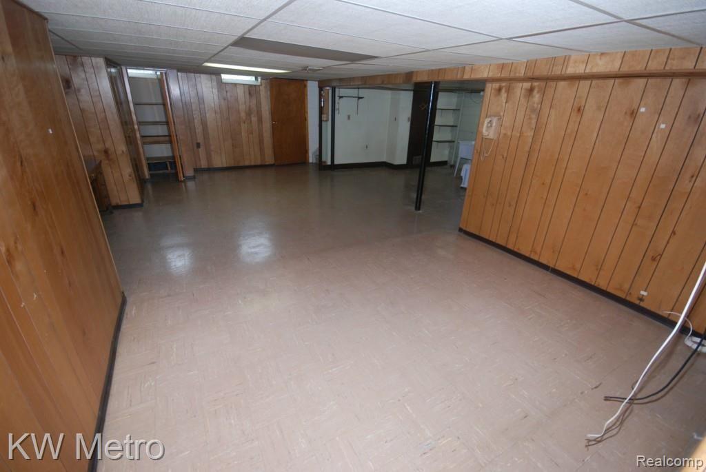 19301 Stephens Road Eastpointe, MI 48021 - Photo 27 of 38 DSC_0064.jpg
