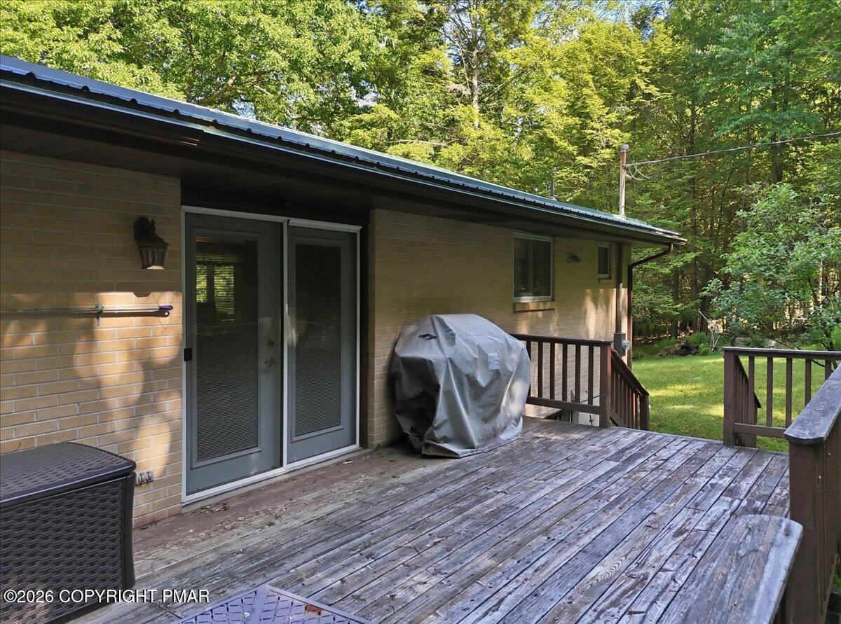 8188 Oak Ridge Lane Cresco, PA 18326 - Photo 43 of 52 57-056_dji_fly_20260609_160820_0583_1781
