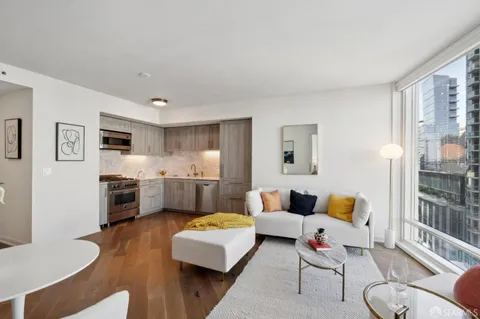 $4,490 | 401 Harrison Street, Unit 13D, San Francisco, CA 94105