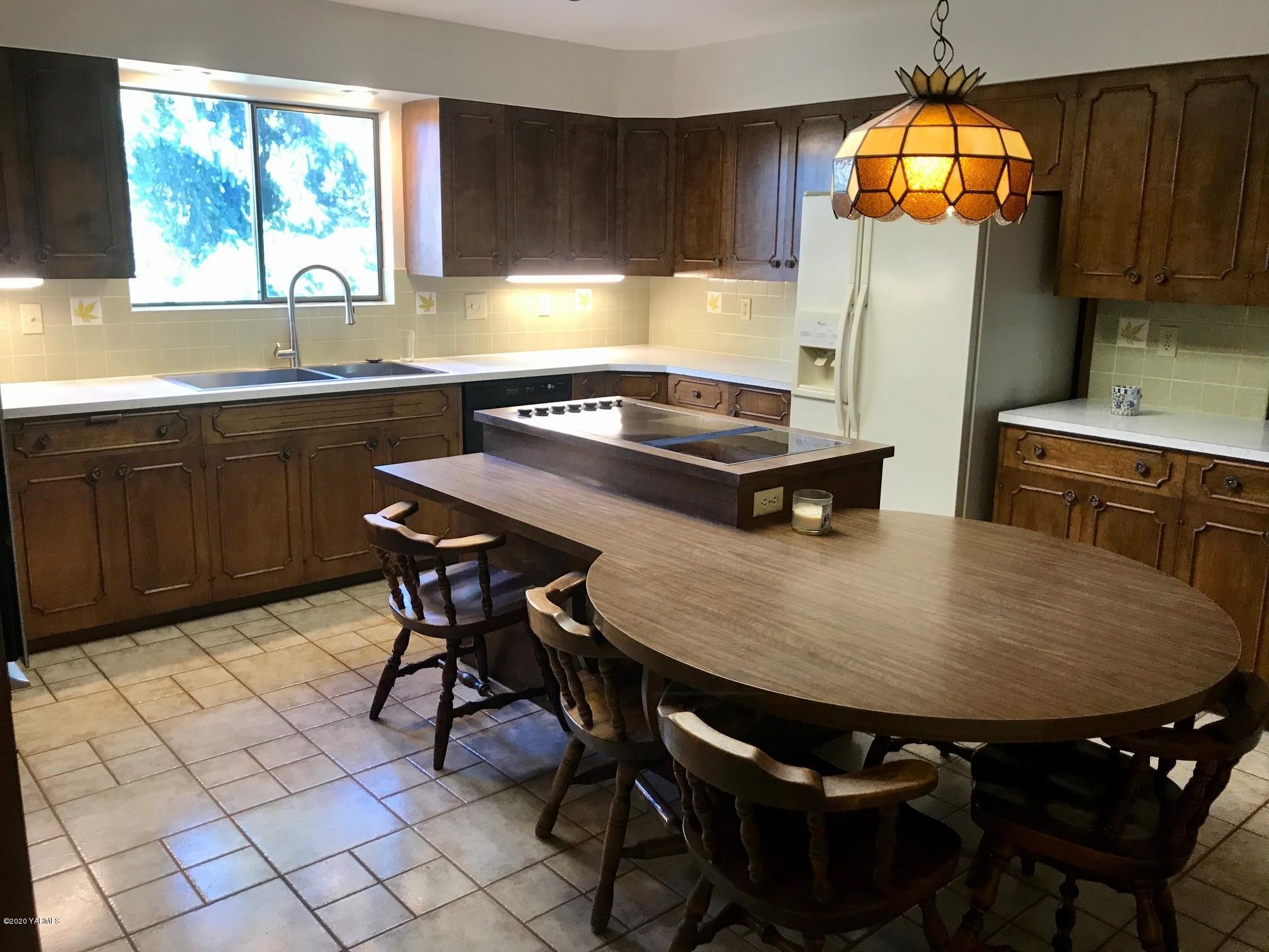 8540-2 Fort Road Wapato, WA 98951 - Photo 34 of 55 Kitchen 3