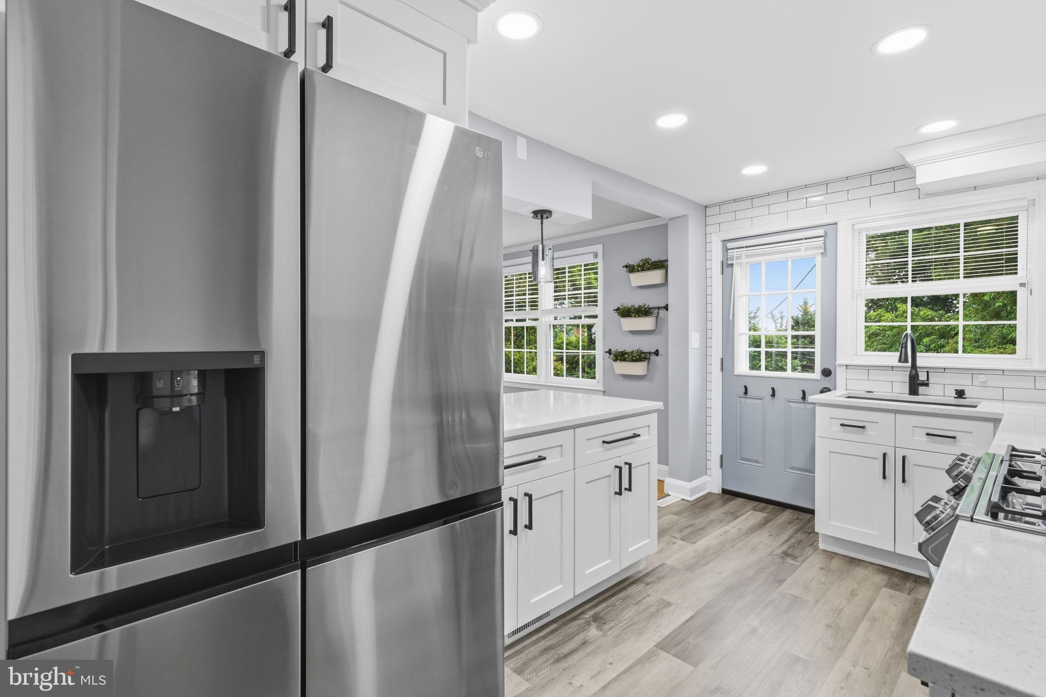 1587 Doxbury Road Towson, MD 21286 - Photo 10 of 31 Bright and modern kitchen oasis.