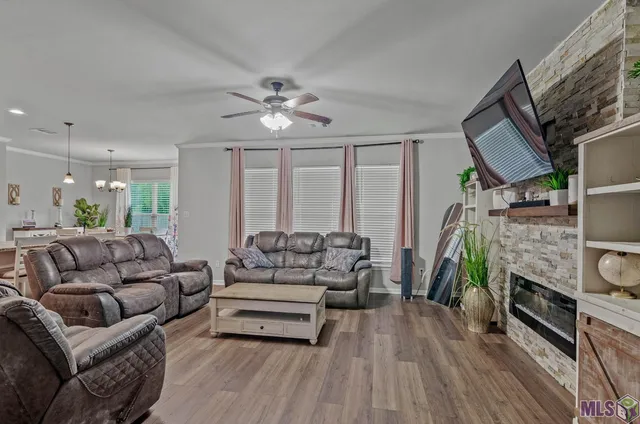 $262,000 | 28329 Natchez Trace, Denham Springs, LA 70726