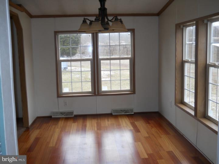 273 West Ridge Road Nottingham, PA 19362 - Photo 3 of 13