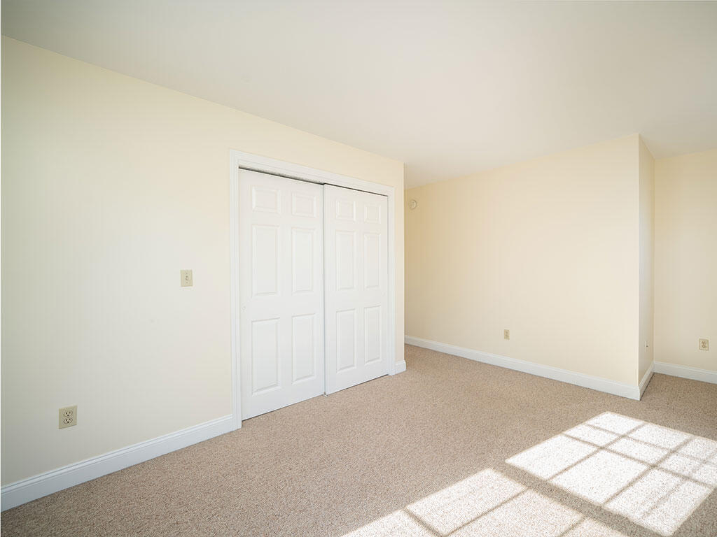 240 Barnstable Road, Unit 8 South Portland, ME 04106 - Photo 14 of 23 FrtBR3
