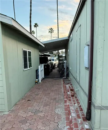 a view of a house
