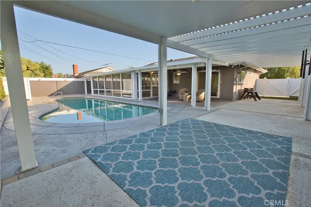 $1,339,000 | 6091 Dundee Drive, Huntington Beach, CA 92647