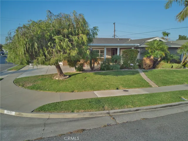 $1,339,000 | 6091 Dundee Drive, Huntington Beach, CA 92647