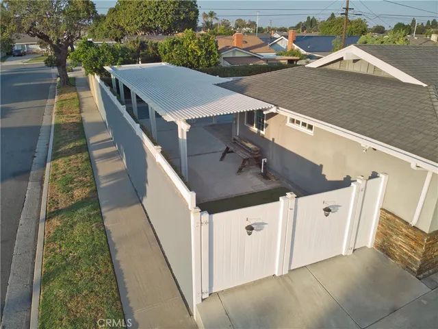 $1,339,000 | 6091 Dundee Drive, Huntington Beach, CA 92647