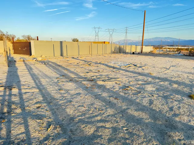 $135,000 | 64581 Dillon Road, North Palm Springs, CA 92258