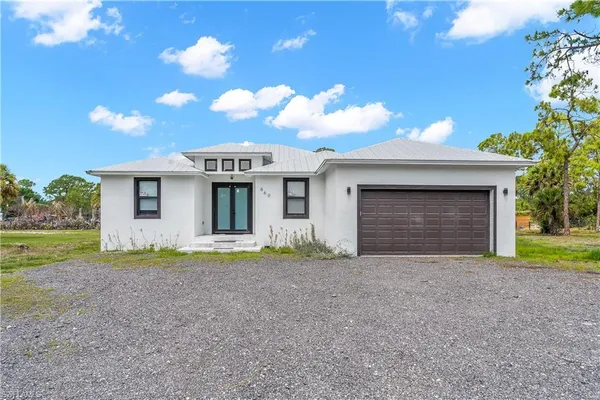 $430,000 | 660 South Zambria Street, Clewiston, FL 33440