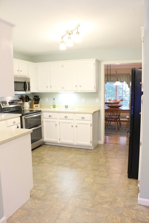 11 Longley Road, Unit D2 Shirley, MA 01464 - Photo 3 of 30