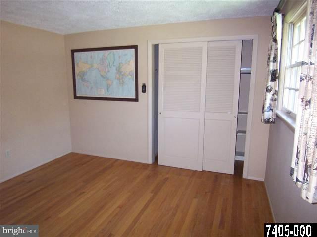 2041 Garnet Road York, PA 17403 - Photo 16 of 30 Gallery Image 16