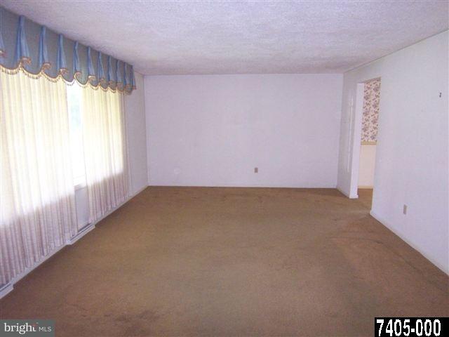 2041 Garnet Road York, PA 17403 - Photo 29 of 30 Gallery Image 29