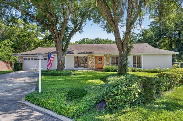 $950,000 | 823 Woods Court, Maitland, FL 32751
