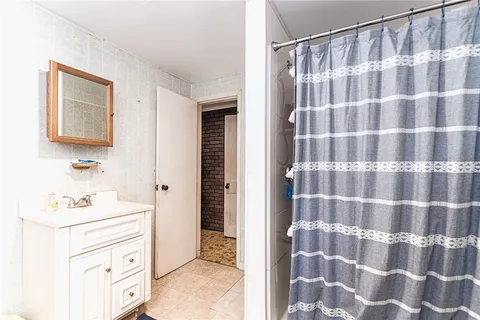 $395,000 | 917 Broad Rock Road, South Kingstown, RI 02879