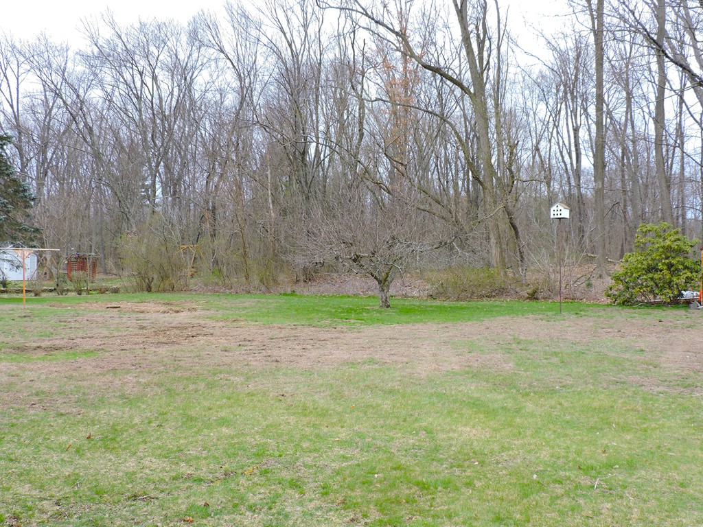 22 Norwich Road Ludlow, MA 01056 - Photo 3 of 13 Gallery Image 3