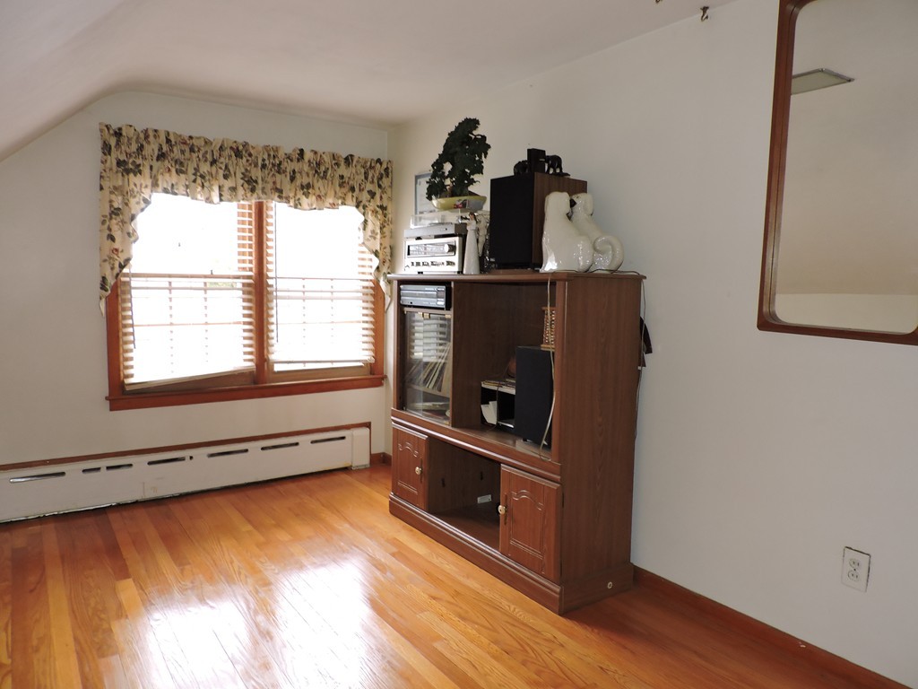 22 Norwich Road Ludlow, MA 01056 - Photo 9 of 13 Gallery Image 9