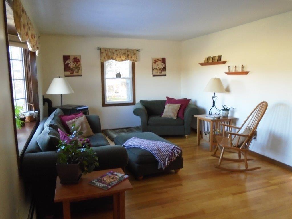 99 Taylor Road Winslow, ME 04901 - Photo 10 of 32 Living Room