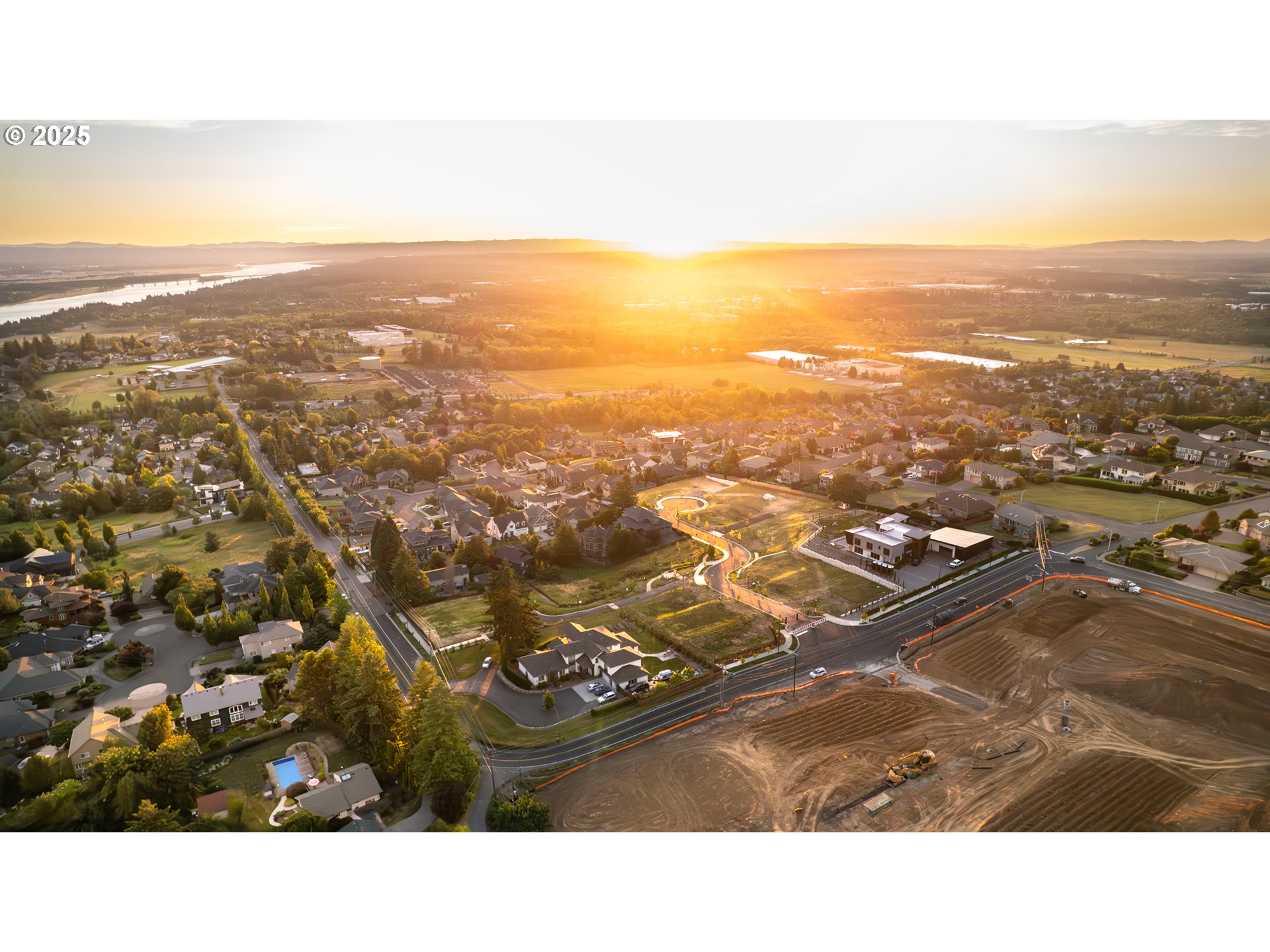14 Northwest Hood Street Camas, WA 98607 - Photo 35 of 36 a view of city and ocean