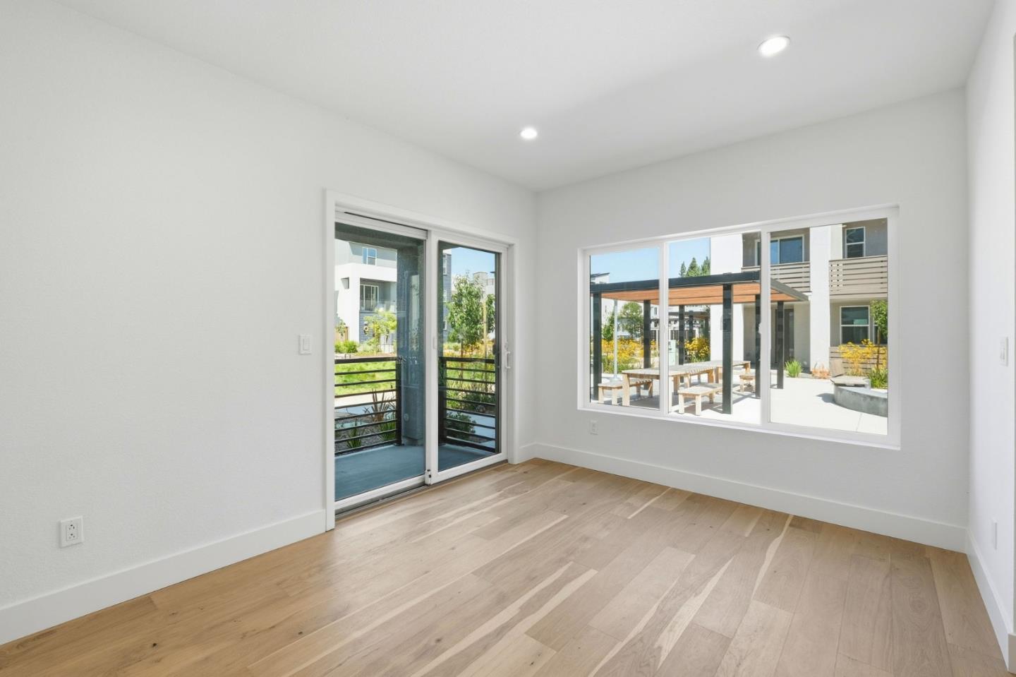 1002 Rojo Terrace San Ramon, CA 94583 - Photo 3 of 27 Gallery Image 3