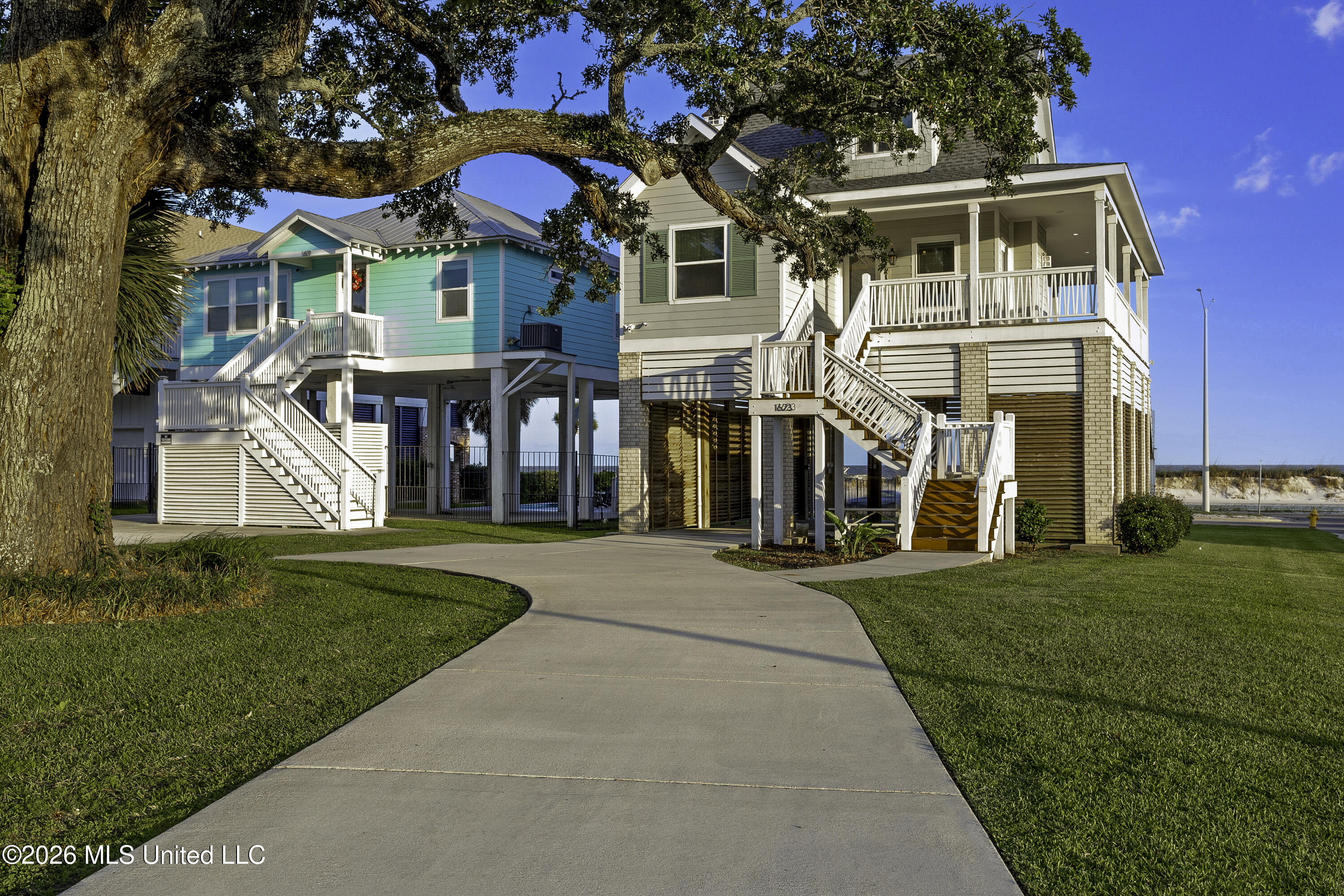 1623 Cayman Cove Biloxi, MS 39531 - Photo 2 of 58 00070