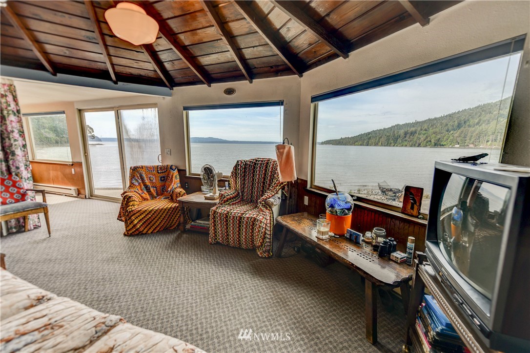 426 Wawa Point Road Brinnon, WA 98320 - Photo 11 of 35 Gallery Image 11