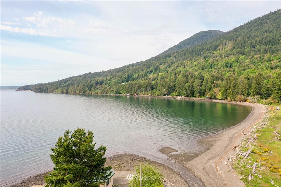 426 Wawa Point Road Brinnon, WA 98320 - Photo 4 of 35 Gallery Image 4