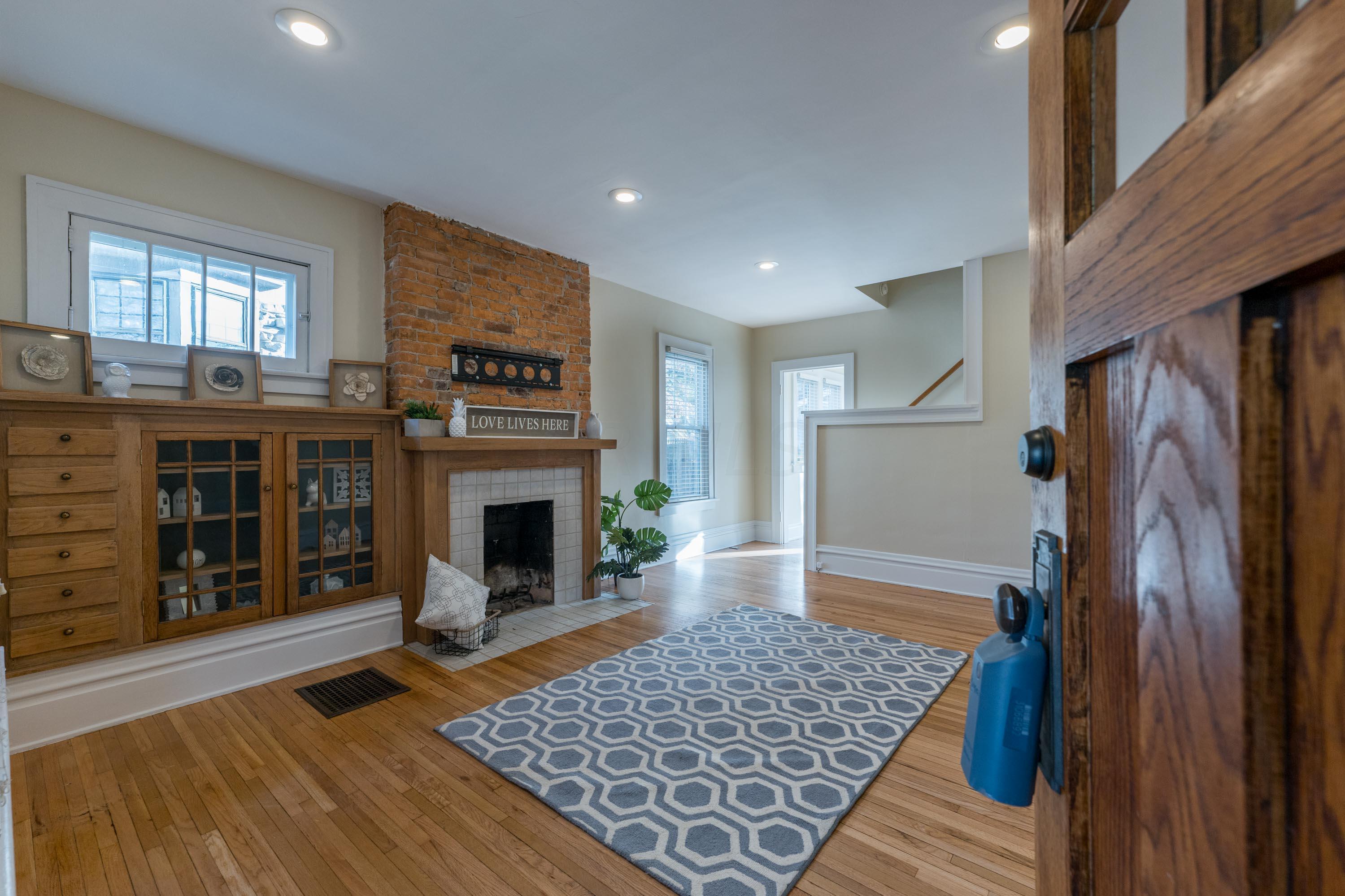 75 East Weber Road Columbus, OH 43202 - Photo 4 of 44 Interior Entry