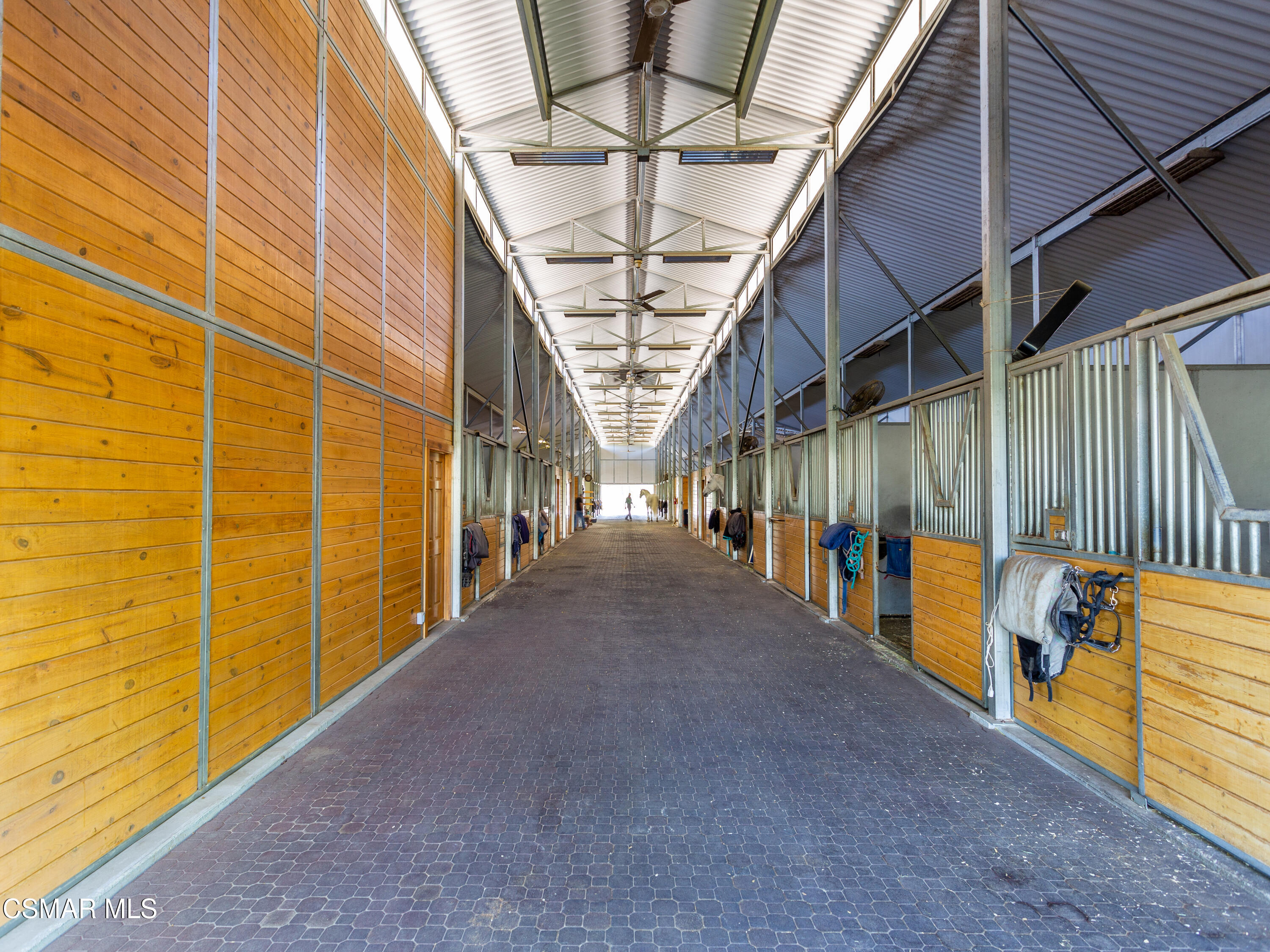 1515 Hidden Valley Road Thousand Oaks, CA 91361 - Photo 13 of 56 15 - IMG_8363