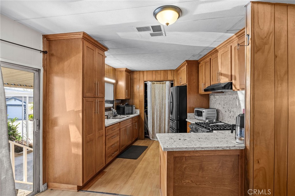 23301 Ridge Rte Drive, Unit 109 Laguna Hills, CA 92653 - Photo 18 of 46