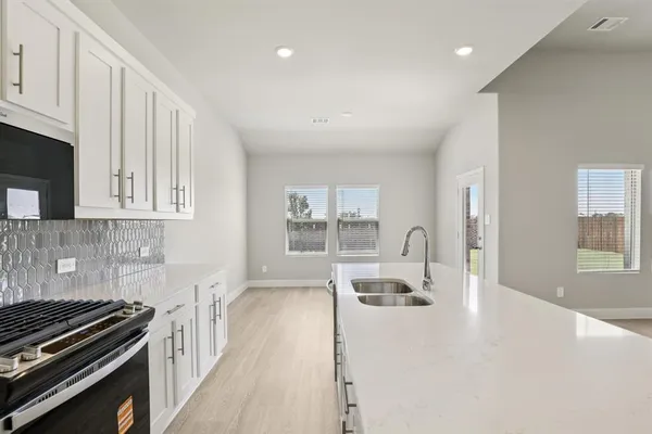 $442,797 | 4014 Granbury Drive, Farmersville, TX 75442