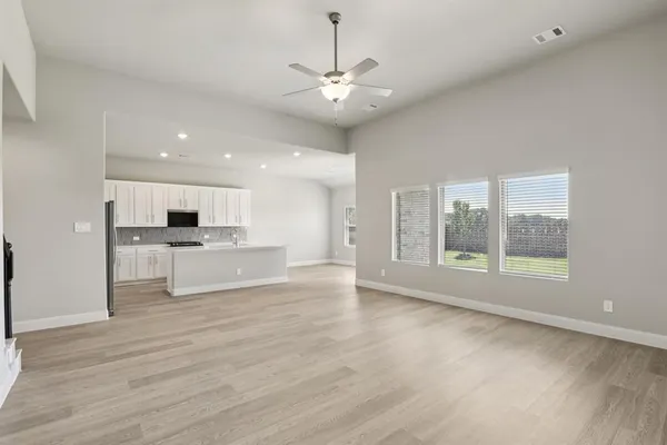 $442,797 | 4014 Granbury Drive, Farmersville, TX 75442