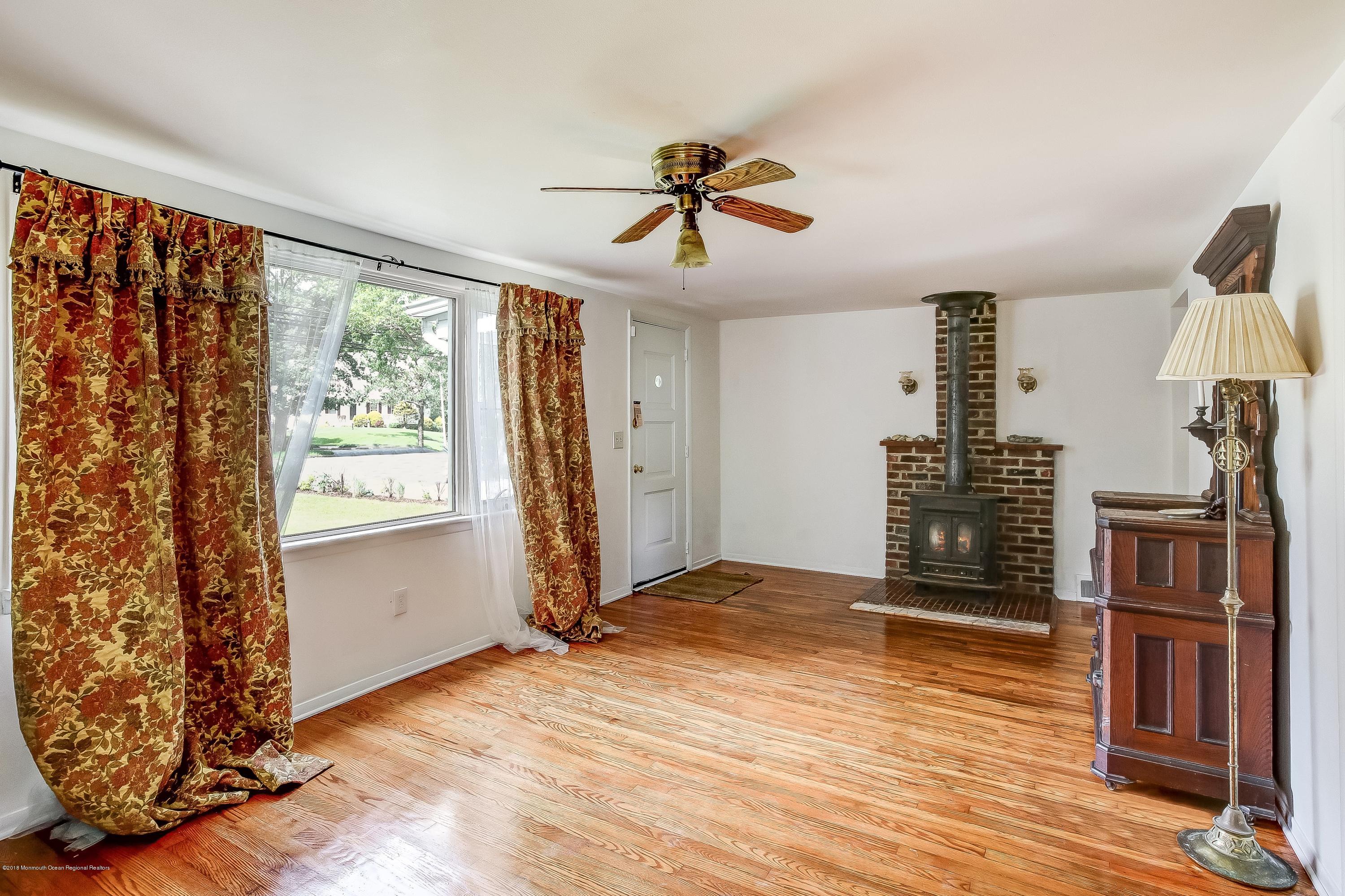 101 Bennetts Mills Road Jackson, NJ 08527 - Photo 7 of 25 007_49506789