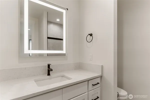 $511,200 | 557 South Perry Avenue, East Wenatchee, WA 98802