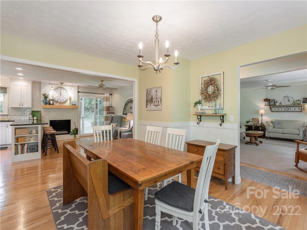 305 Balsam Road Hendersonville, NC 28792 - Photo 12 of 48 Gallery Image 12