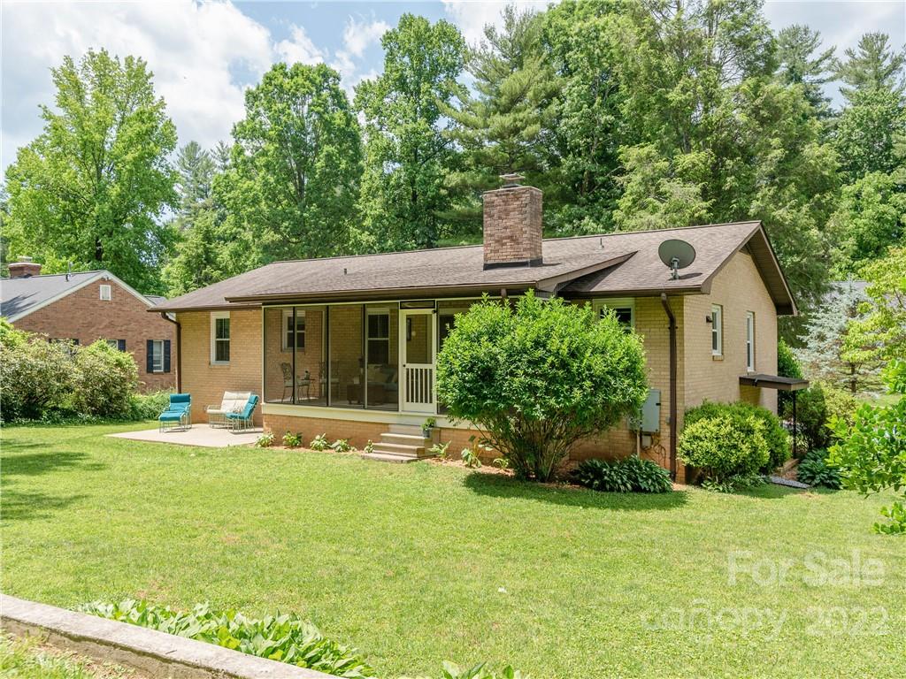 305 Balsam Road Hendersonville, NC 28792 - Photo 44 of 48 Gallery Image 44