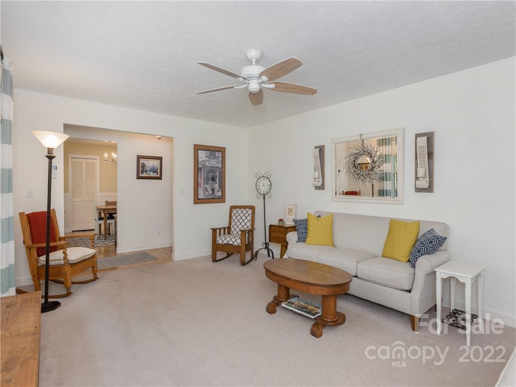 305 Balsam Road Hendersonville, NC 28792 - Photo 5 of 48 Gallery Image 5