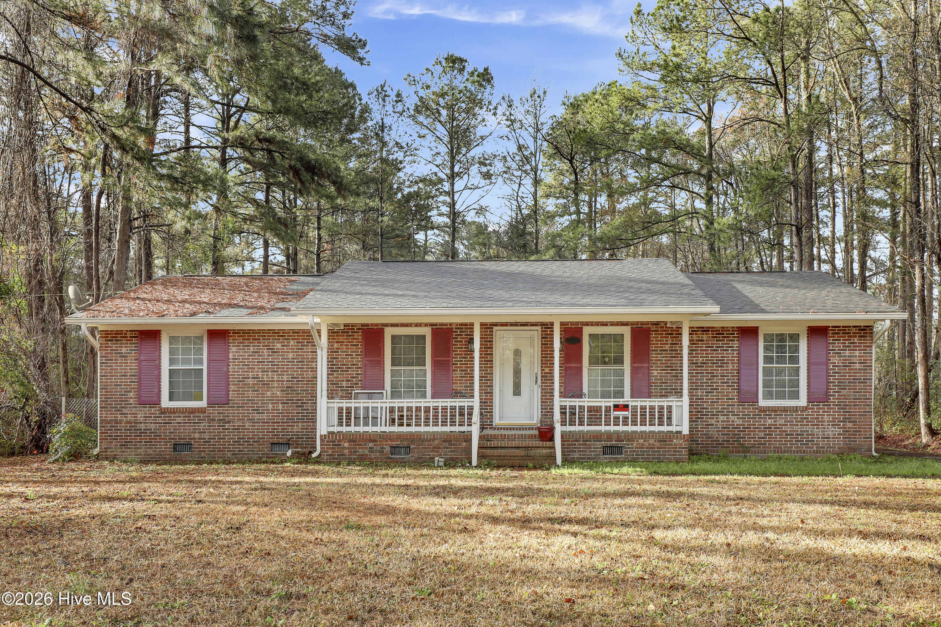 1010 New Road Burgaw, NC 28425 - Photo 1 of 29 House Front